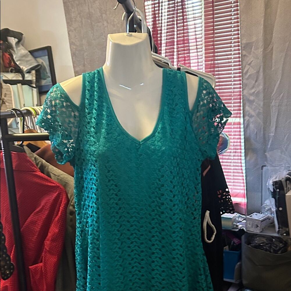 Teal Lace Cold Shoulder Top BNWT - Picture 1 of 6